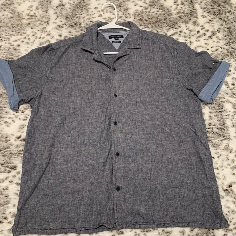 Tommy Hilfiger button up